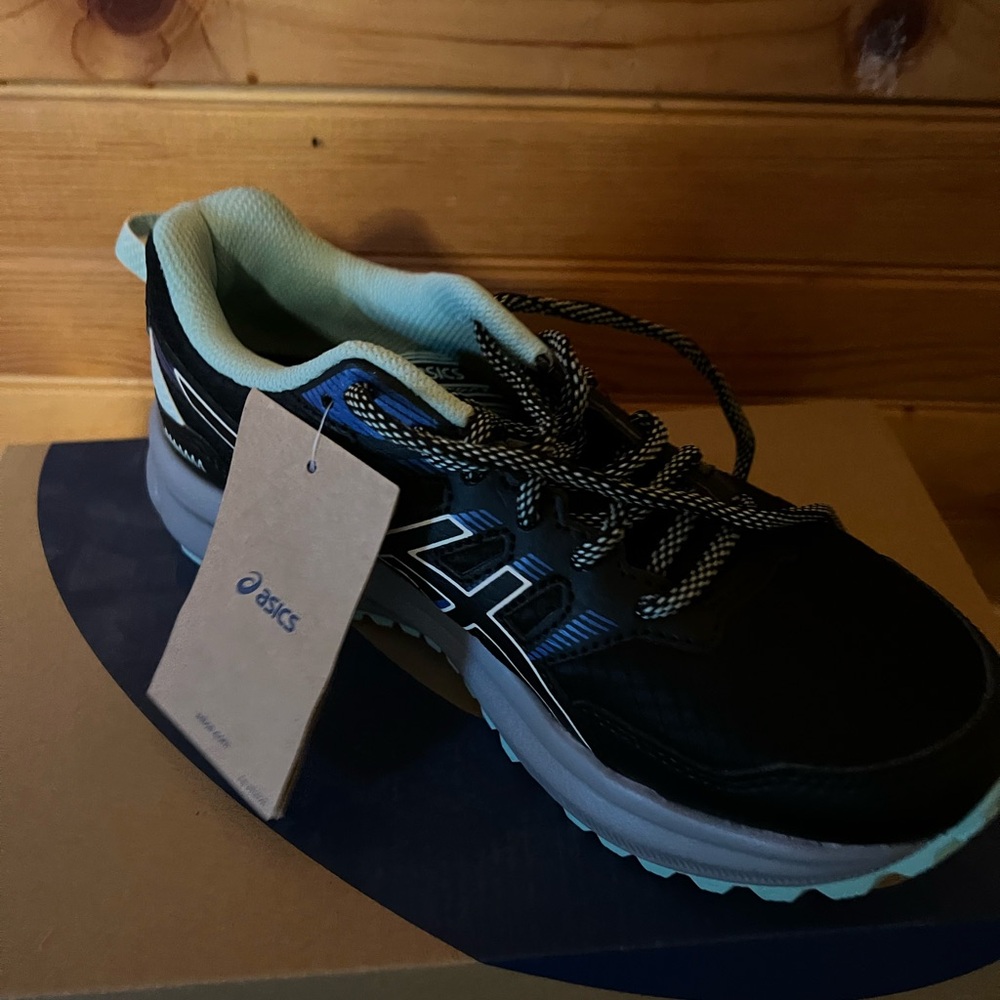 asics brand new shoes